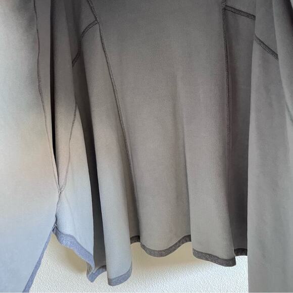 UGG Pichot Poncho - Picture 11 of 14